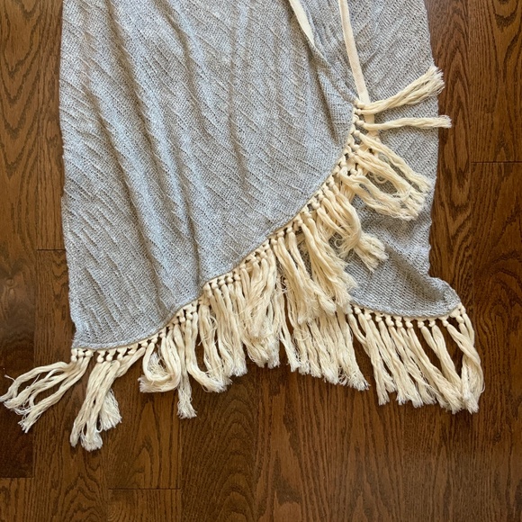 LUCKY BRAND Cardigan Lucky Lotus Knit Shrug. Size S. - Picture 3 of 8